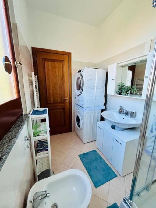 Casa Lucia A Carugo Apartman Kültér fotó